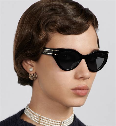 lunettes dior papillon|DiorSignature B4I Lunettes de soleil papillon noires .